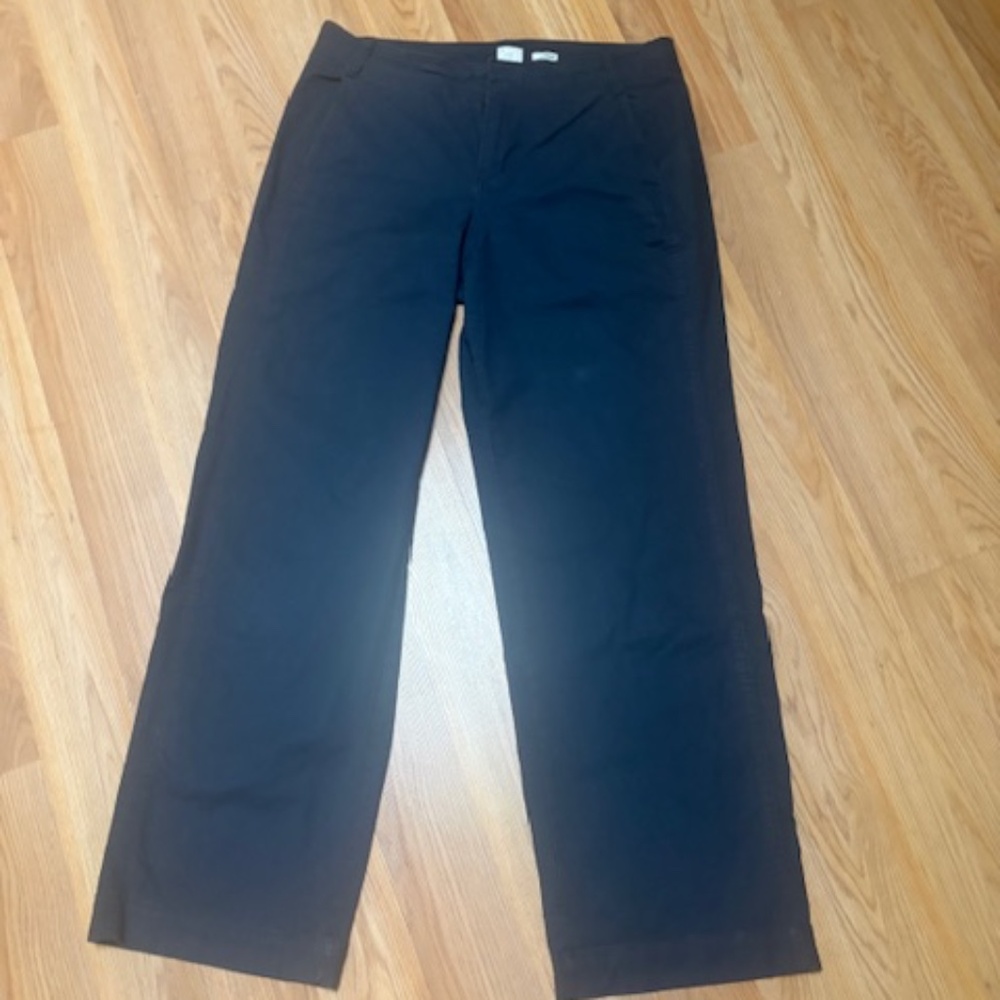 Khakis pants